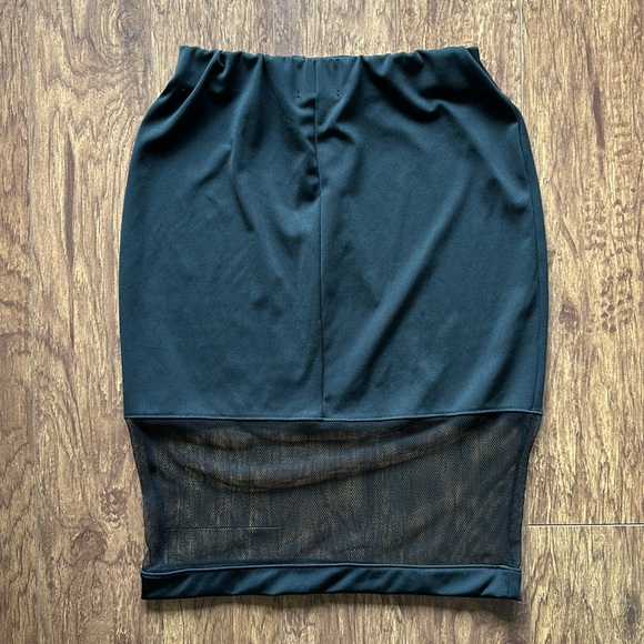 Joana Fishnet Skirt by Paradise Chick, Black, Size large - Picture 5 of 8